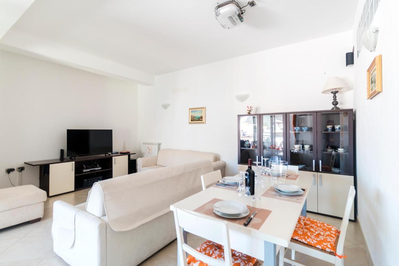 Royal Suite Apartment Cala Gonone Eksteriør bilde